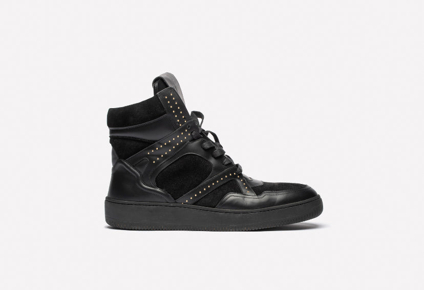 MONGOOSE BLACK STUD